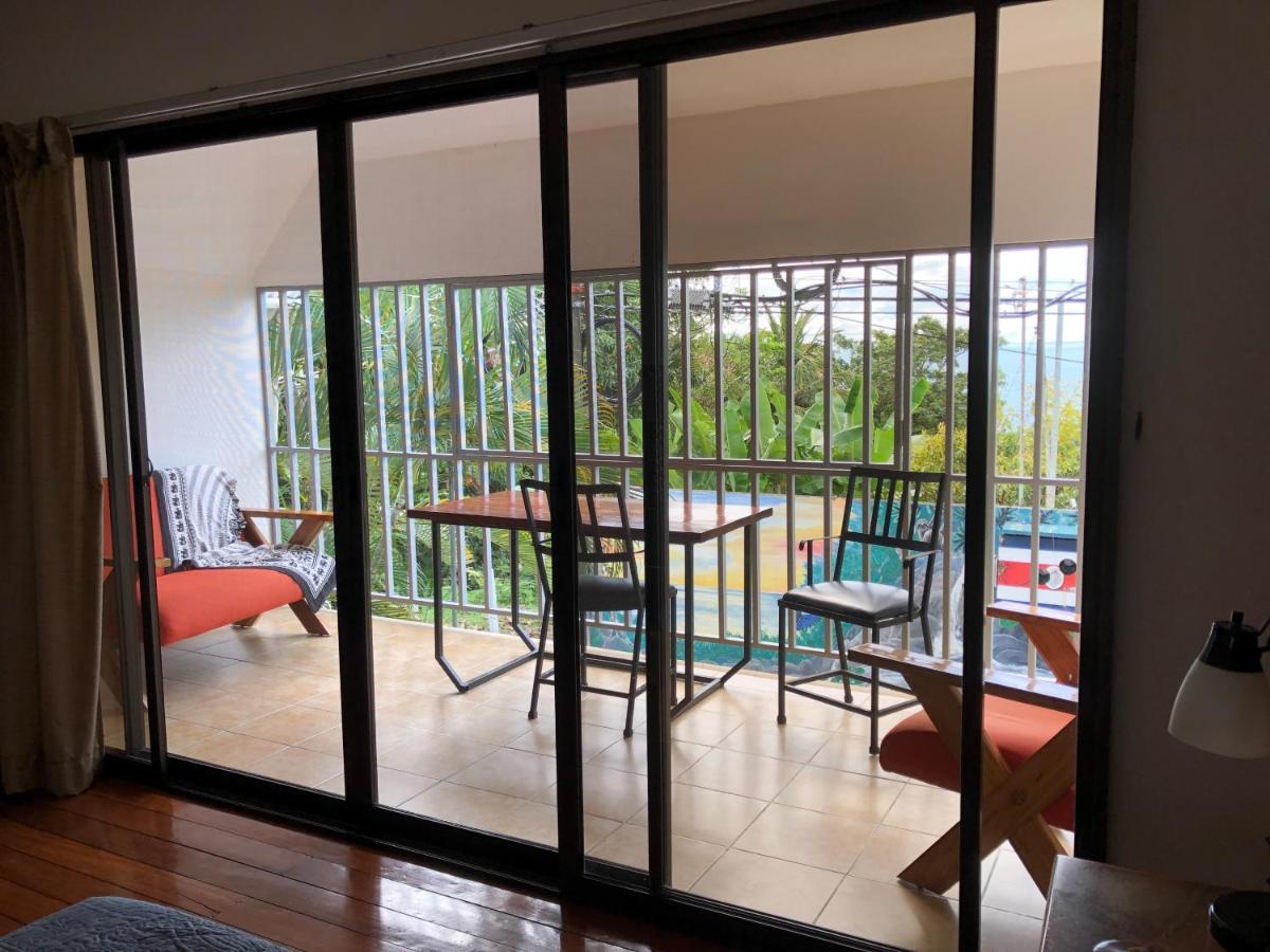 Cockatoo Studio Apartments Manuel Antonio Kültér fotó